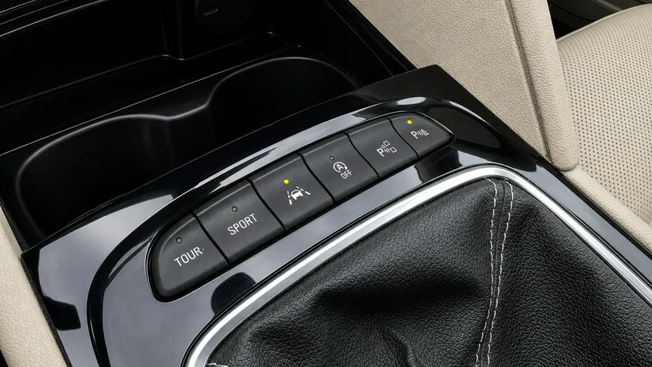OPEL Insignia -