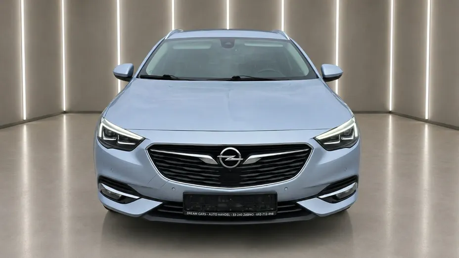 OPEL Insignia -