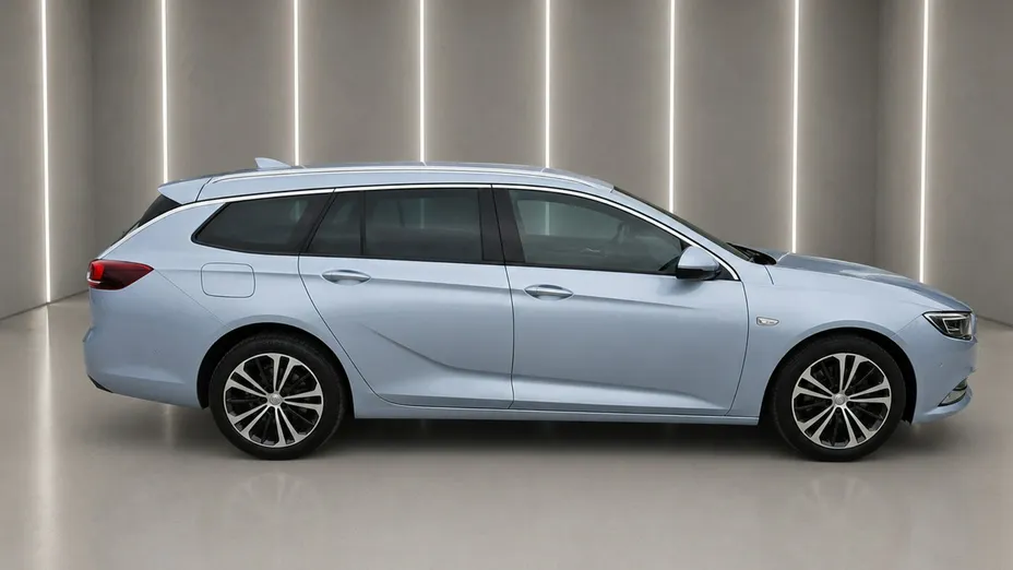 OPEL Insignia -