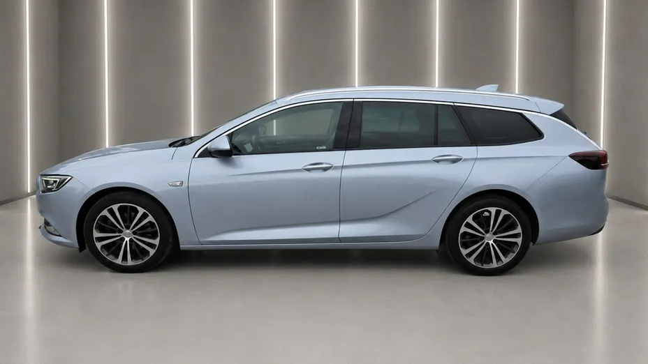 OPEL Insignia -