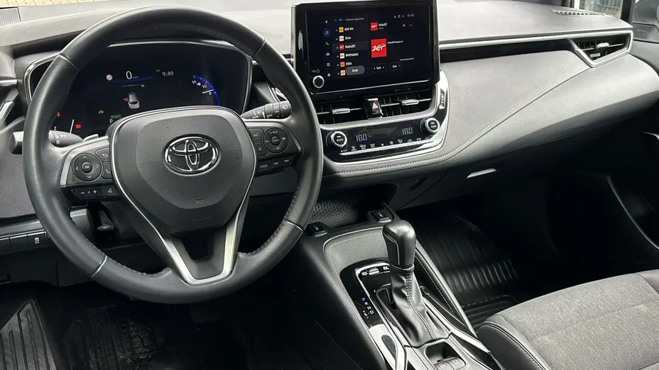 TOYOTA Corolla -
