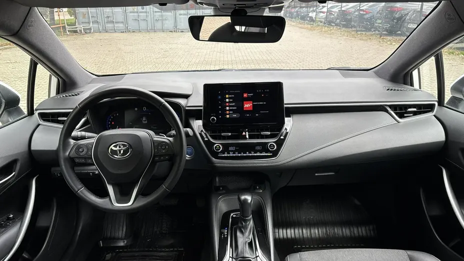 TOYOTA Corolla -