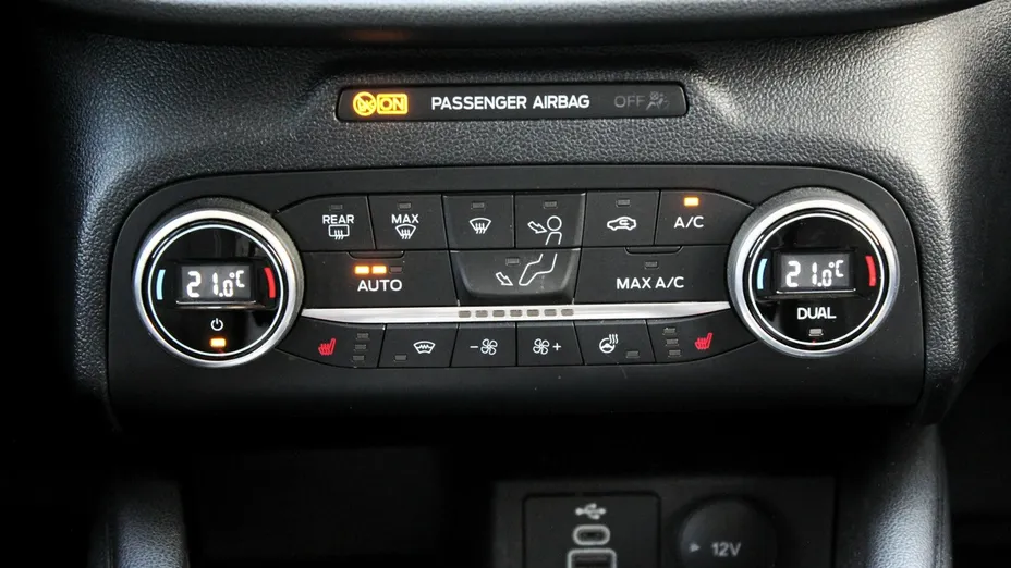 FORD Kuga -
