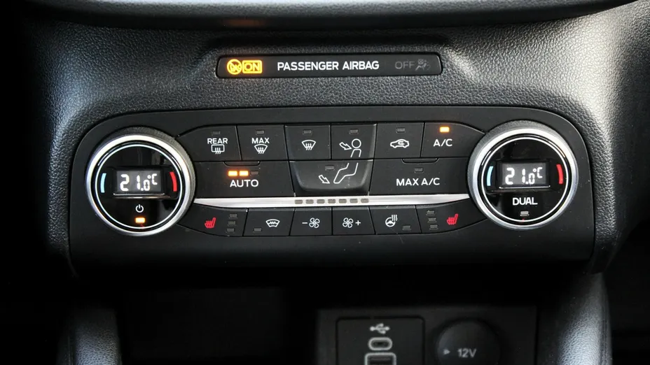 FORD Kuga -
