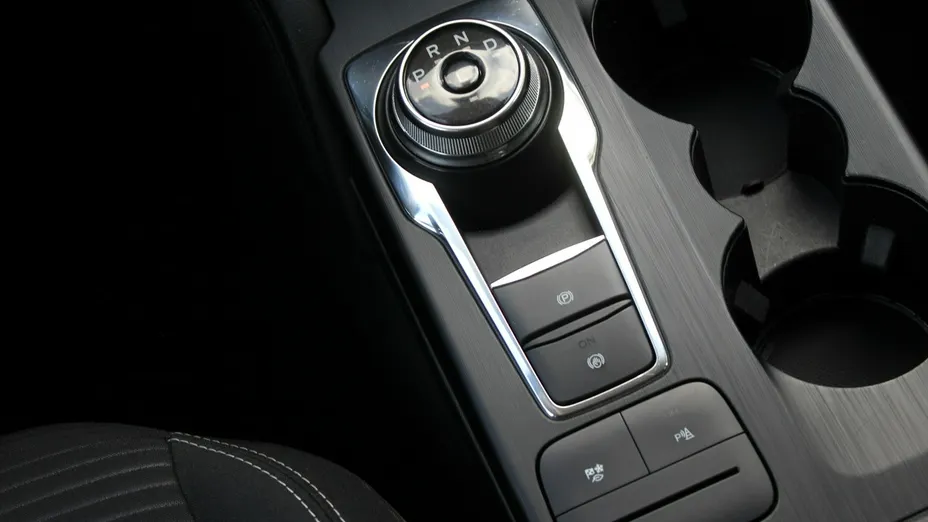 FORD Kuga -