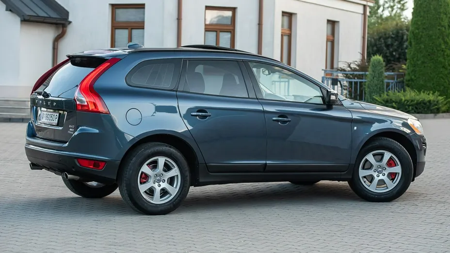 VOLVO XC60 -