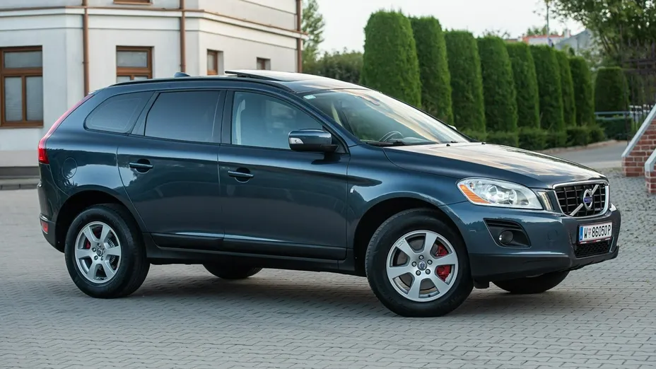 VOLVO XC60 -