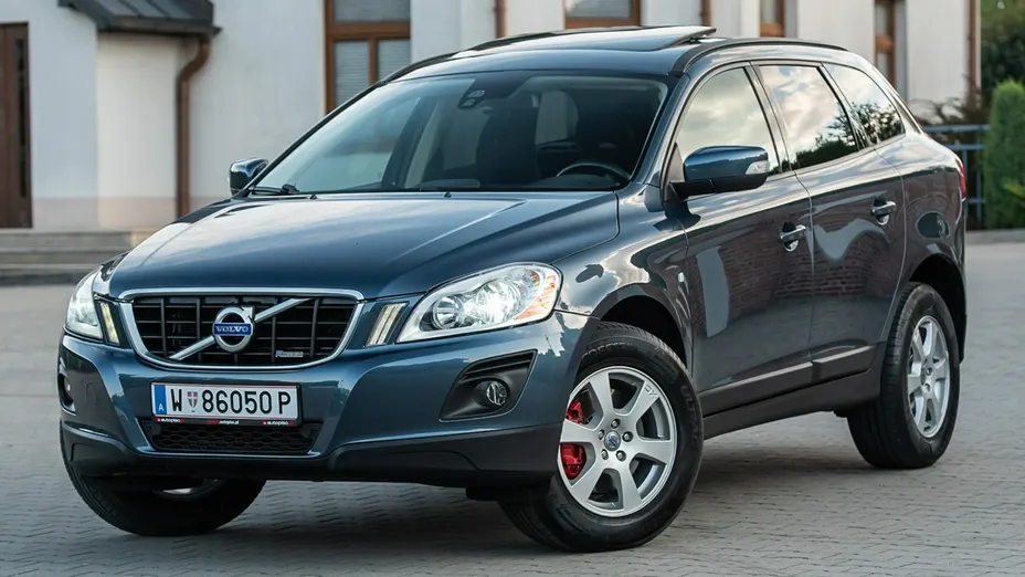 VOLVO XC60 -