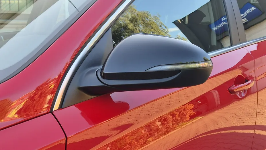 HYUNDAI i30 -