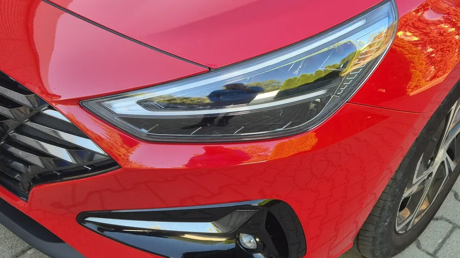 HYUNDAI i30 -