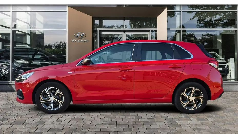 HYUNDAI i30 -