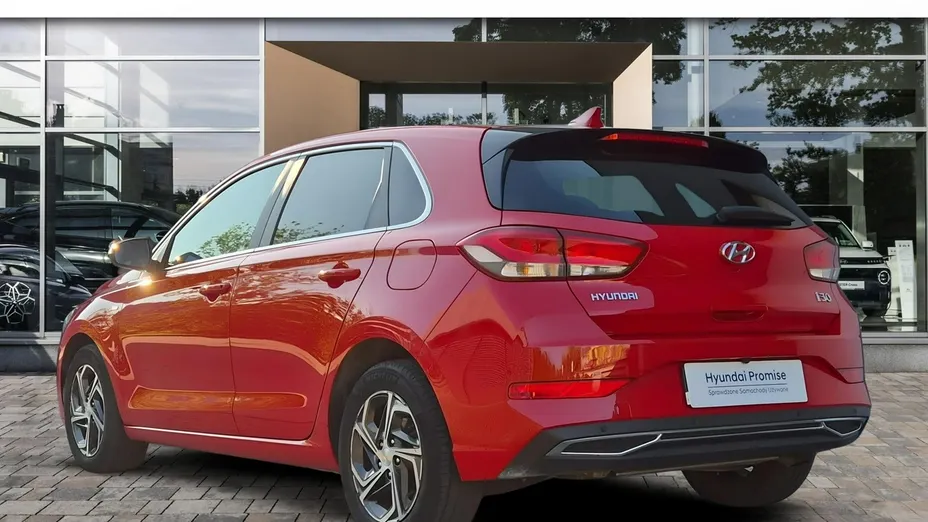 HYUNDAI i30 -