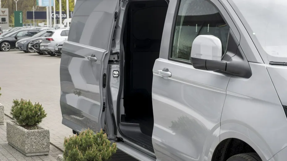 VOLKSWAGEN Transporter -