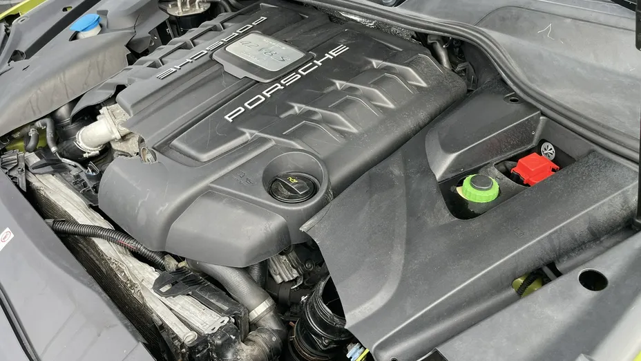 PORSCHE Cayenne -