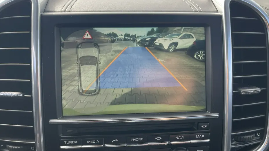 PORSCHE Cayenne -