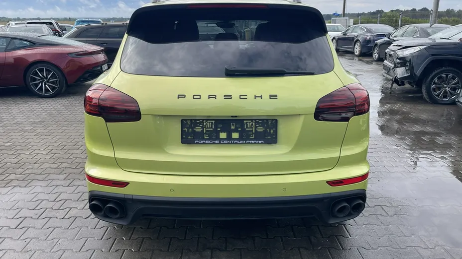 PORSCHE Cayenne -
