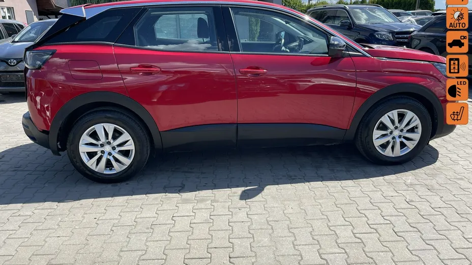 PEUGEOT 3008 -