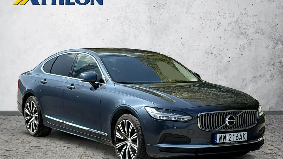 VOLVO S90 -