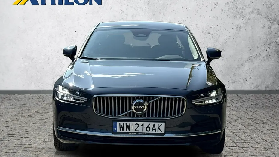 VOLVO S90 -