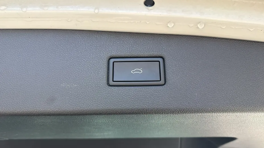 VOLKSWAGEN Tiguan -