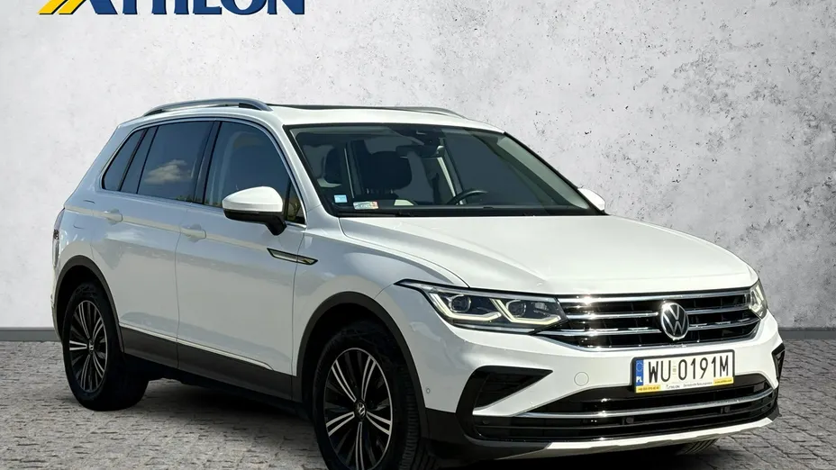 VOLKSWAGEN Tiguan -