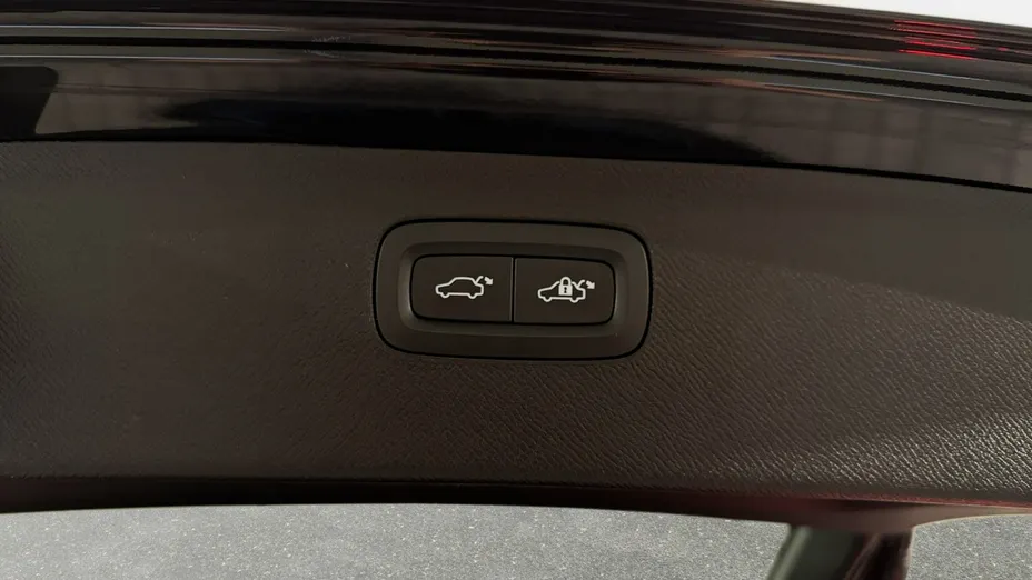 VOLVO XC90 -