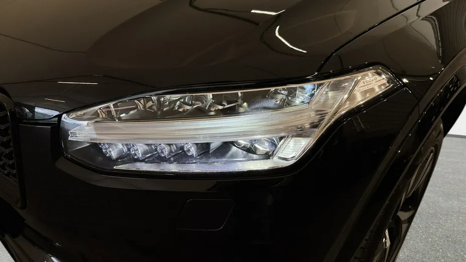 VOLVO XC90 -