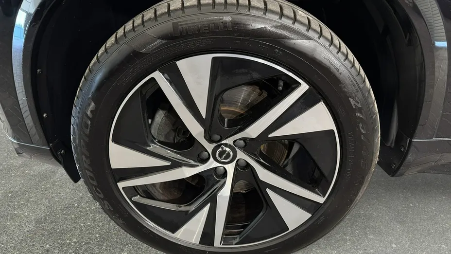 VOLVO XC90 -