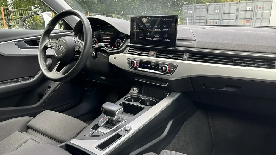AUDI A4 -