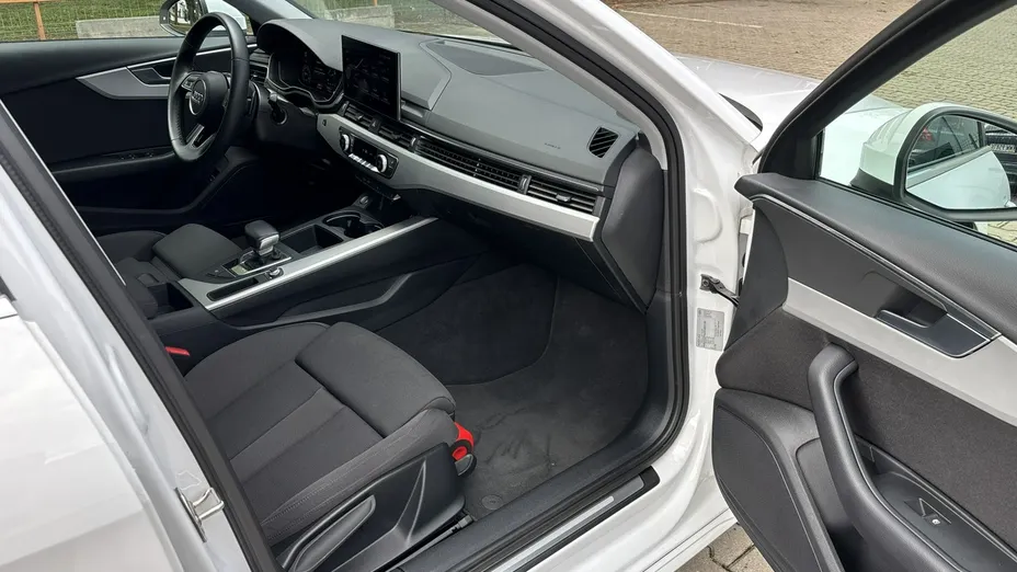 AUDI A4 -