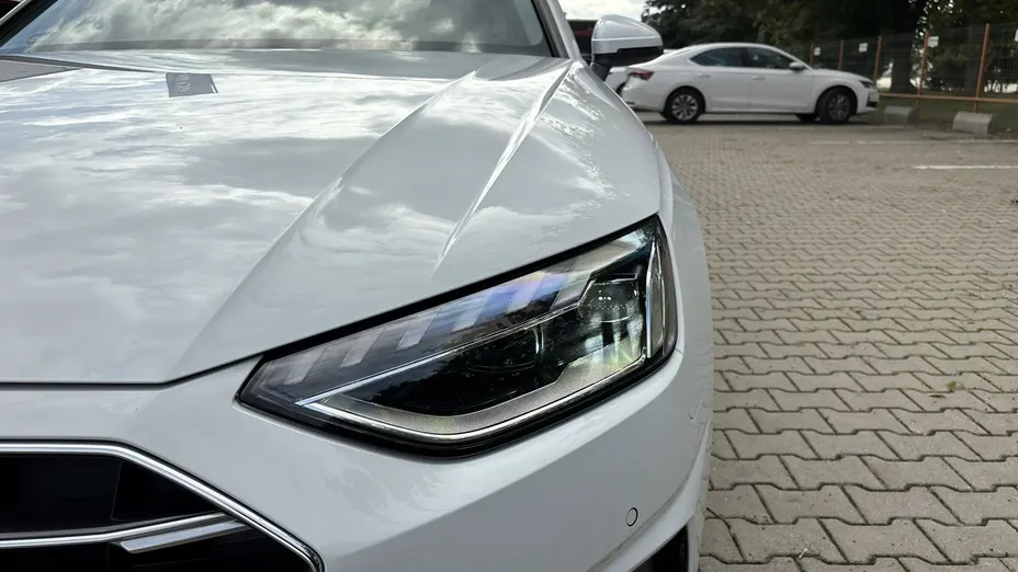 AUDI A4 -