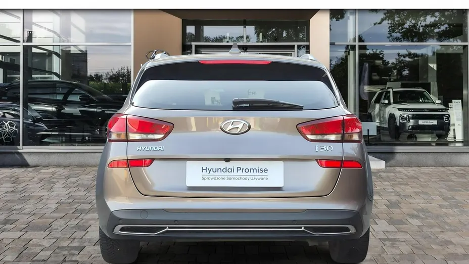 HYUNDAI i30 -