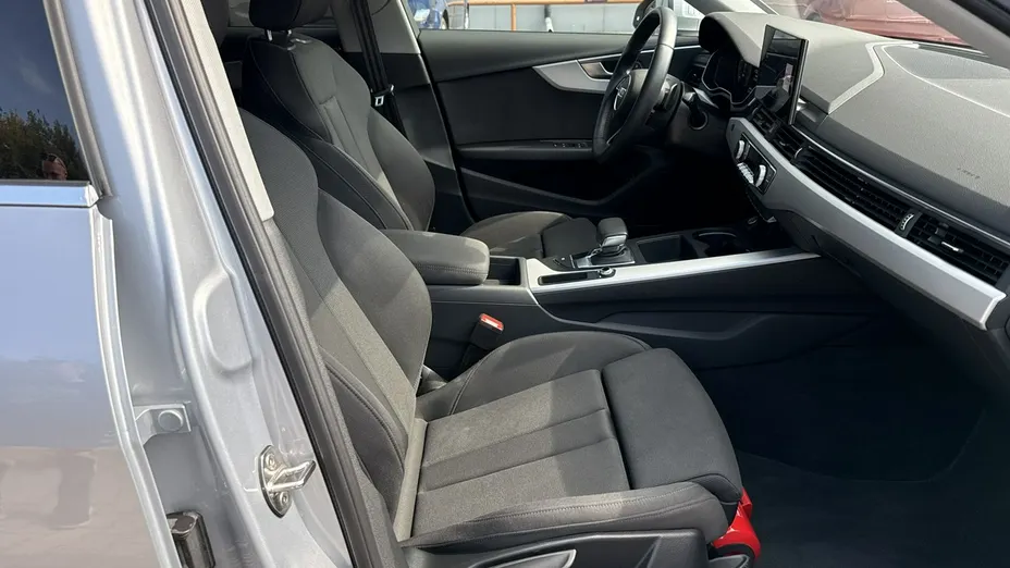 AUDI A4 -