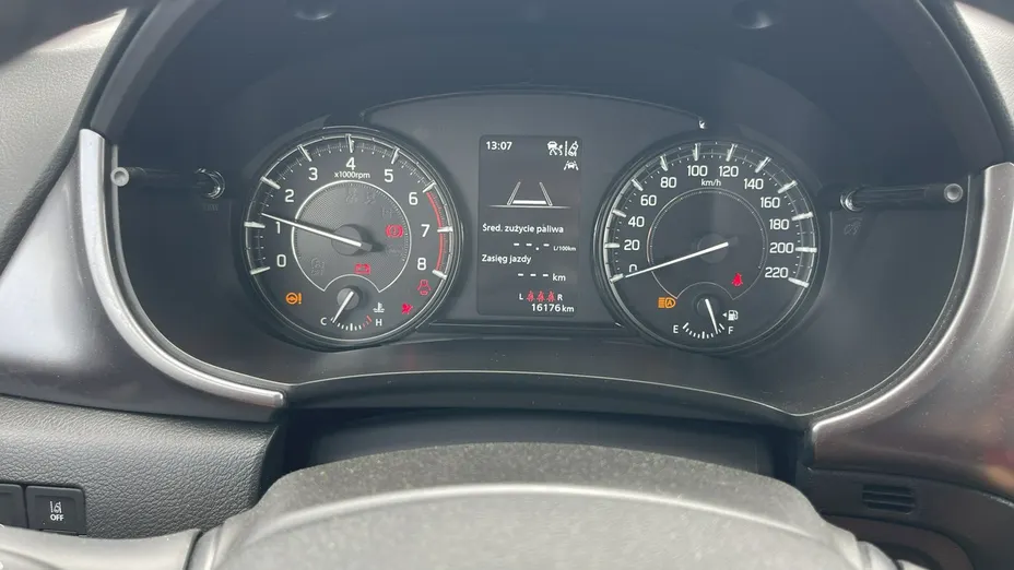 SUZUKI Vitara -