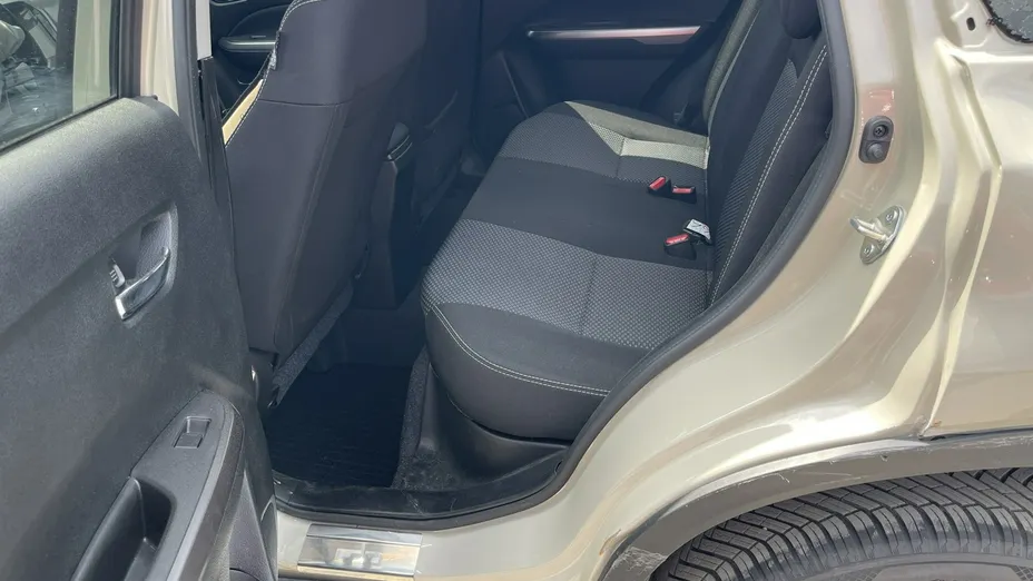 SUZUKI Vitara -