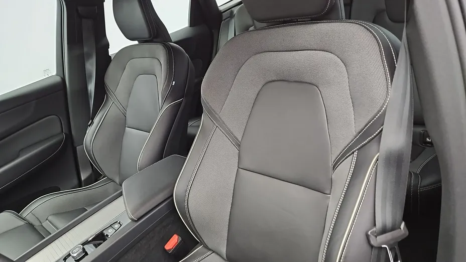 VOLVO XC60 -