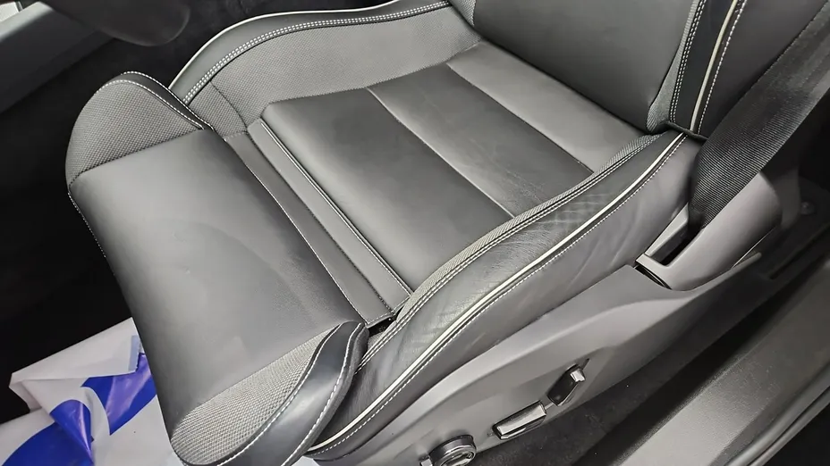 VOLVO XC60 -