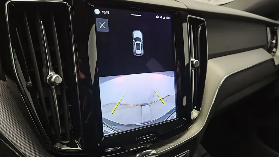 VOLVO XC60 -