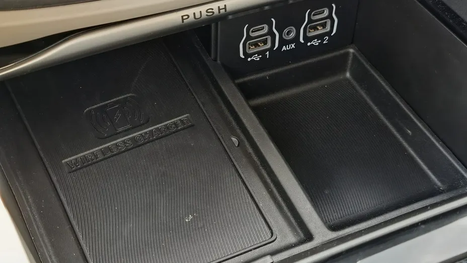 CHRYSLER Pacifica -