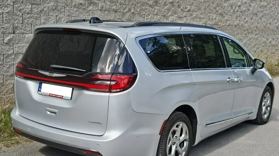 CHRYSLER Pacifica -