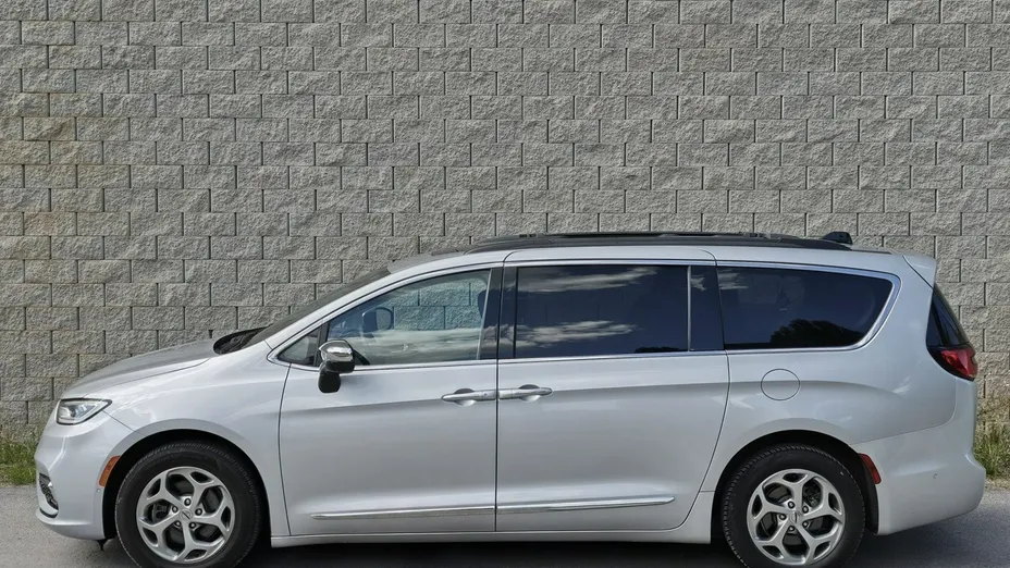 CHRYSLER Pacifica -