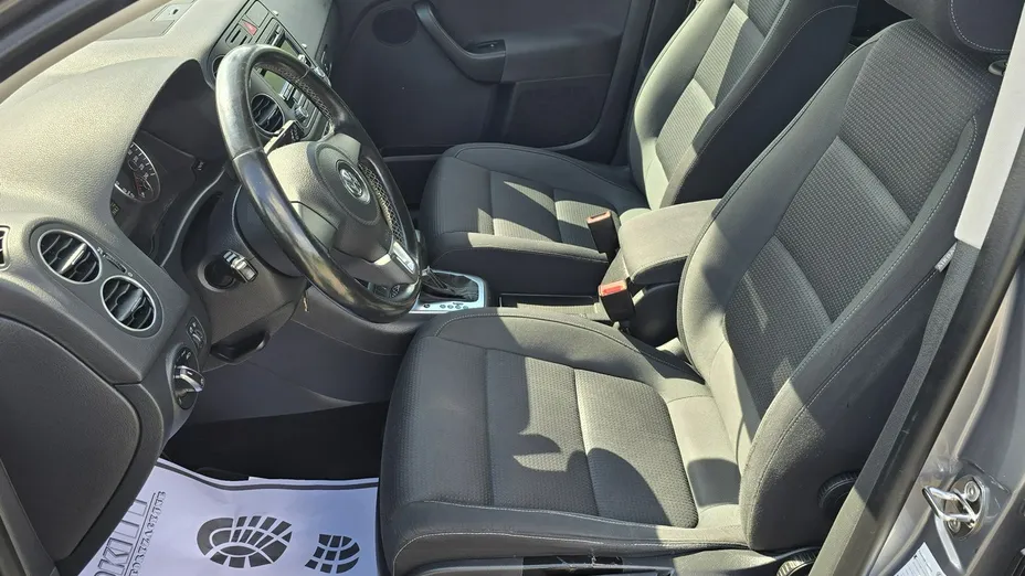 VOLKSWAGEN Golf Plus -