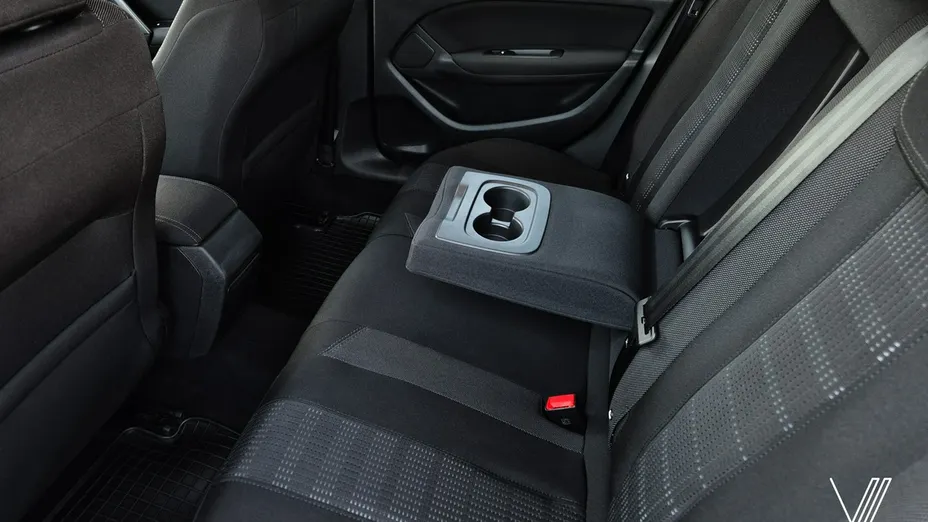 PEUGEOT 308 -