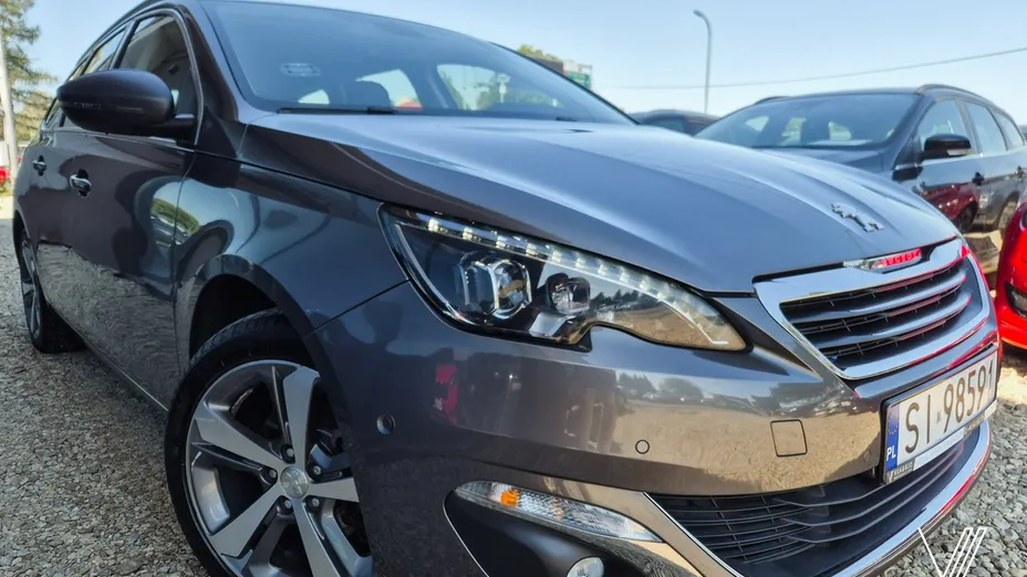 PEUGEOT 308 -