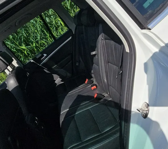 VOLKSWAGEN Tiguan -
