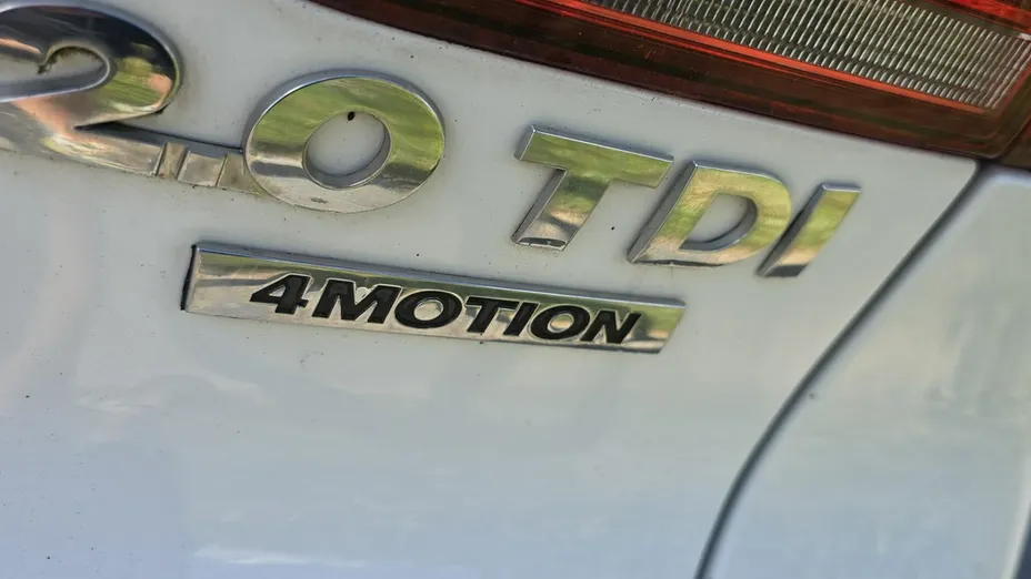 VOLKSWAGEN Tiguan -