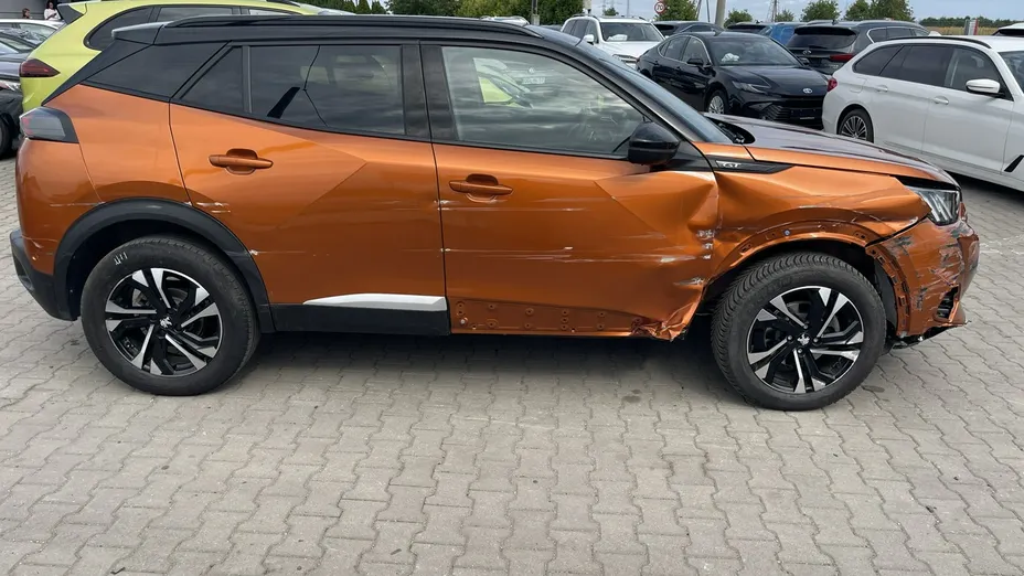 PEUGEOT 2008 -