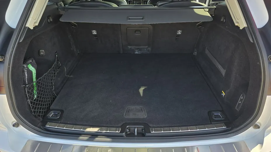 VOLVO XC60 -