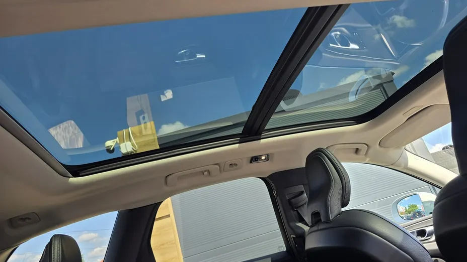 VOLVO XC60 -