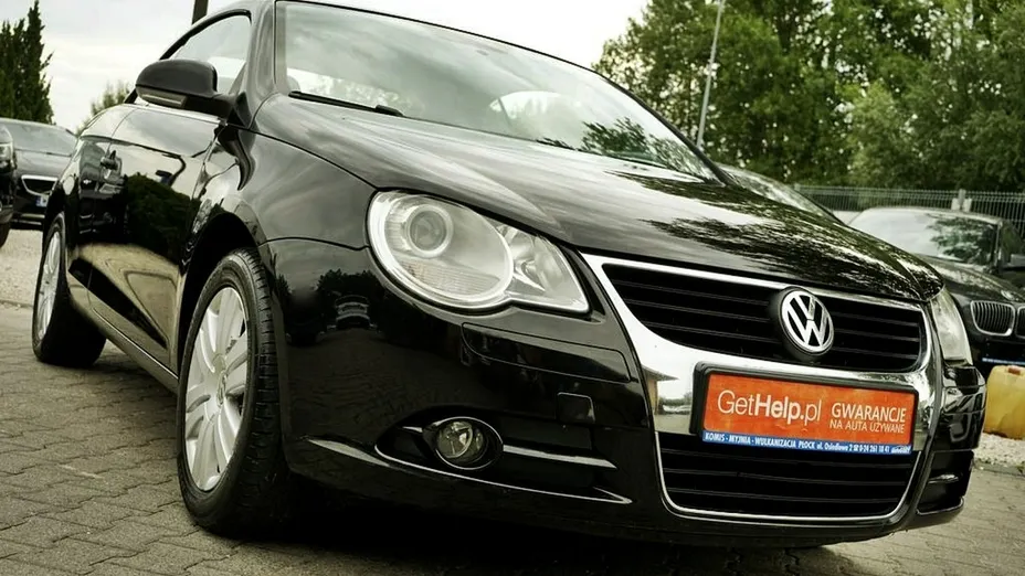 VOLKSWAGEN Eos -